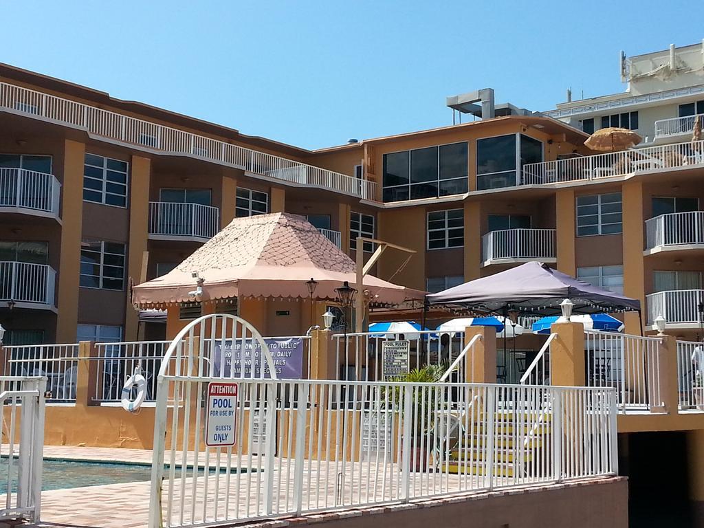 Seaspray Inn Beach Resort Palm Beach Shores Exterior foto