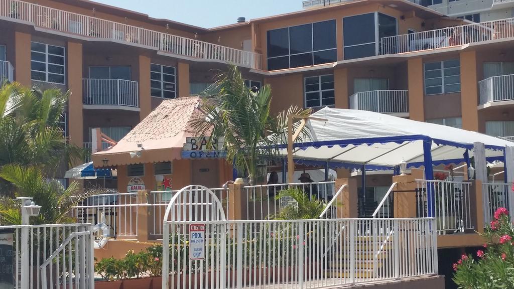 Seaspray Inn Beach Resort Palm Beach Shores Exterior foto
