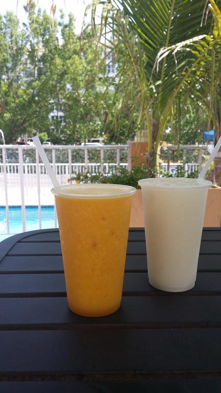 Seaspray Inn Beach Resort Palm Beach Shores Exterior foto