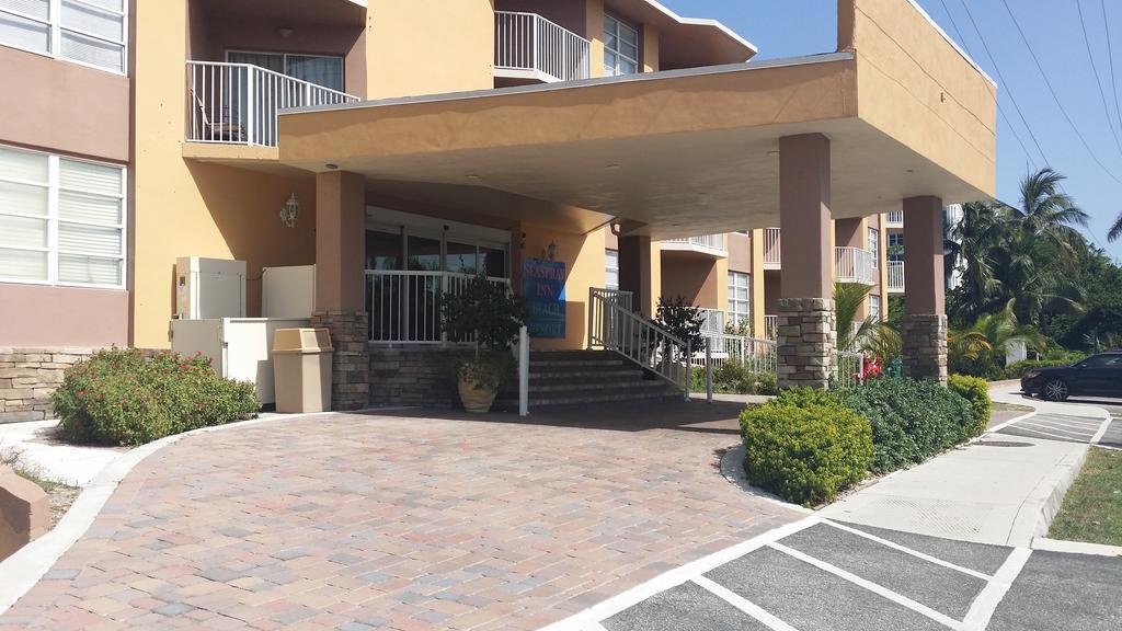 Seaspray Inn Beach Resort Palm Beach Shores Exterior foto