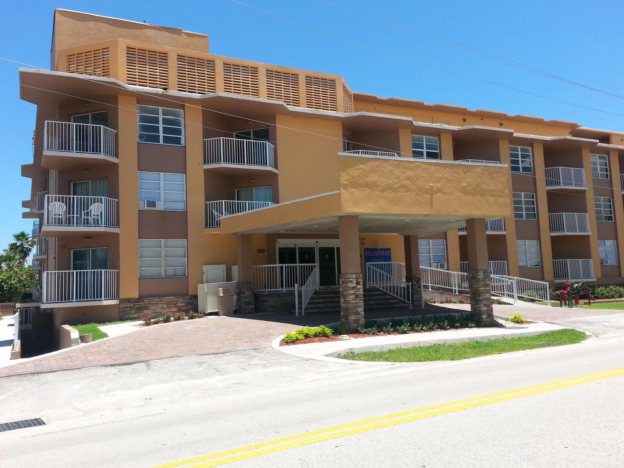 Seaspray Inn Beach Resort Palm Beach Shores Exterior foto